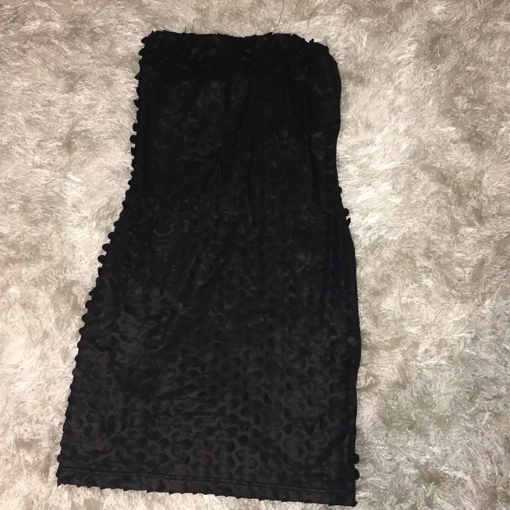 Nikibiki s black dress
